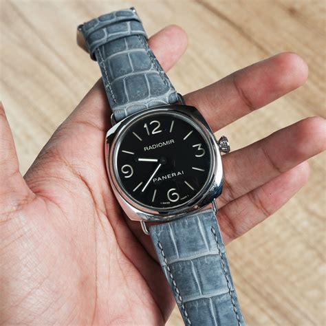 are panerai radimor straps straight or curved|panerai 24mm wide strap.